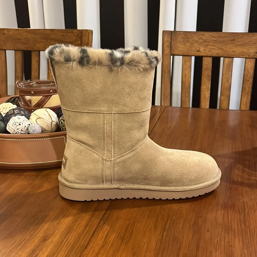 Koolaburra by Ugg Aribel Short Leopard Boots zip Women’s Size 10